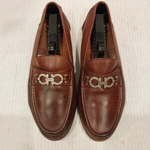 SALVATORE FERRAGAMO men's size 7.5 EE brown loafers.